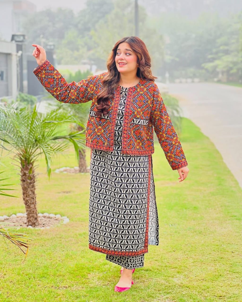 SAPPHIRE -3PC KARANDI Bana Dori Printed Shirt With Printed Duppta DF-KR-66