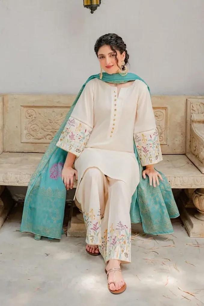 DYOT-3PC DHANAK – Elegant Embroidered Suit DF-DH-07