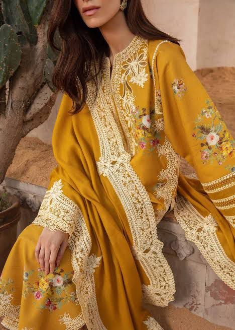 ASIM JOFA  D#109 – 3PC Luxury Lawn with  Dupatta