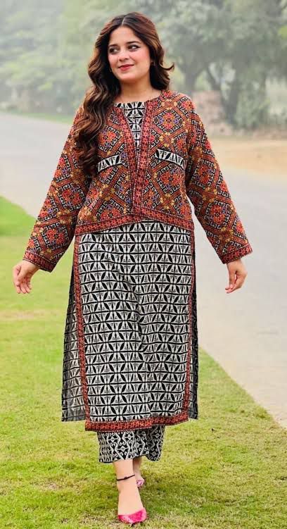 SAPPHIRE -3PC KARANDI  Bana Dori Printed  Shirt With Printed Duppta DF-KR-66