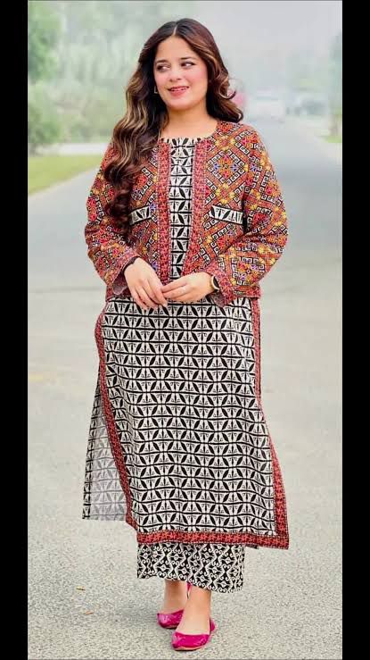 SAPPHIRE -3PC KARANDI  Bana Dori Printed  Shirt With Printed Duppta DF-KR-66