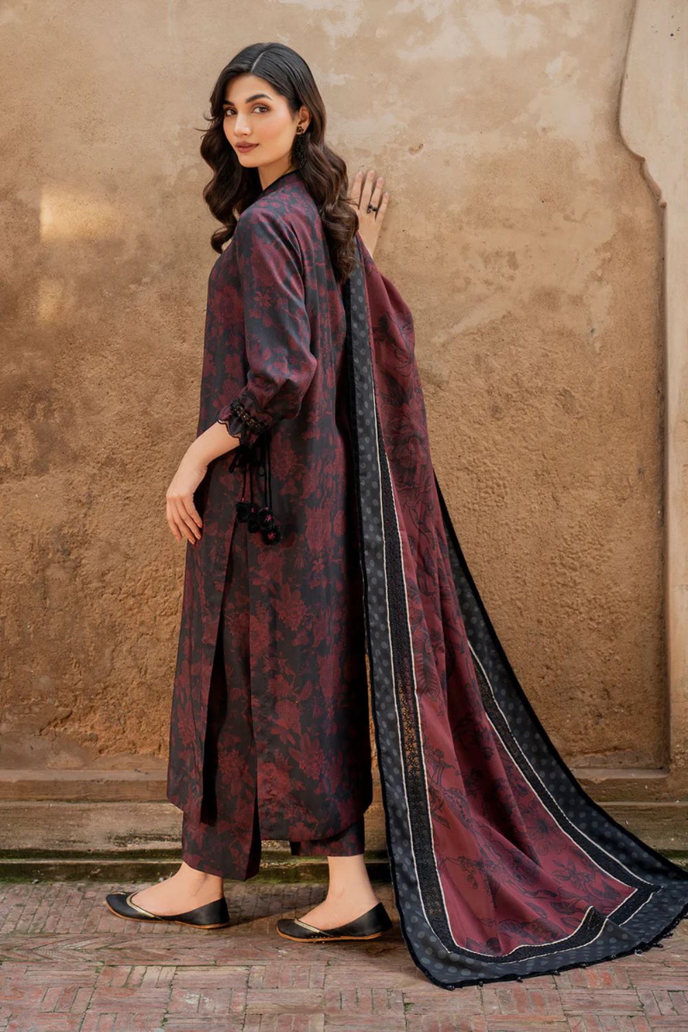 SAPPHIRE -3PC KARANDI  Bana Dori Printed  Shirt With Printed Duppta DF-KR-34