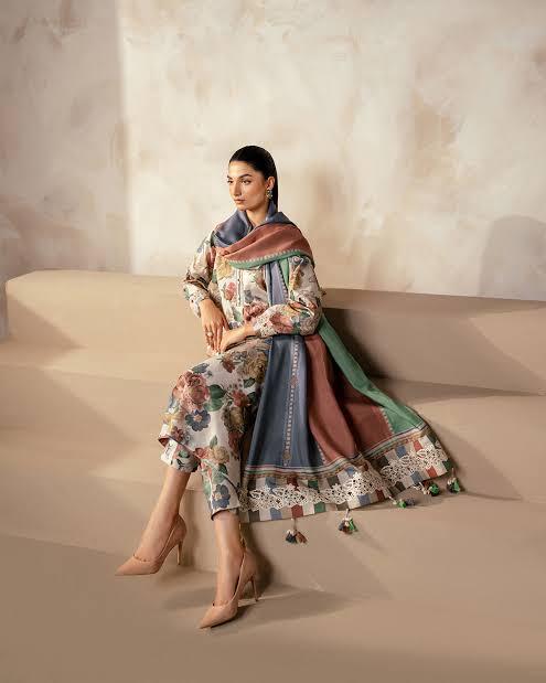SAPPHIRE -3PC KARANDI  Bana Dori Printed  Shirt With Printed Duppta DF-KR-44