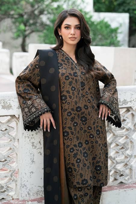 SAPPHIRE -3PC KARANDI  Bana Dori Printed  Shirt With Printed Duppta DF-KR-49