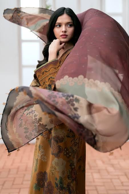 SAPPHIRE -3PC KARANDI  Bana Dori Printed  Shirt With Printed Duppta DF-KR-56