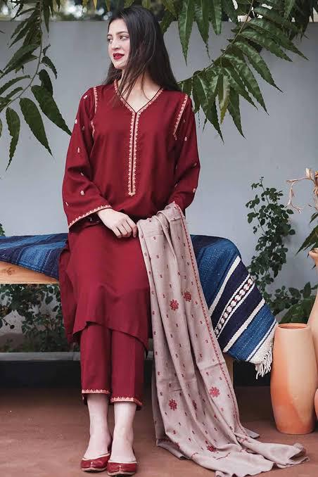 Aisling-3PC DHANAK – Elegant Embroidered Suit DF-DH-17
