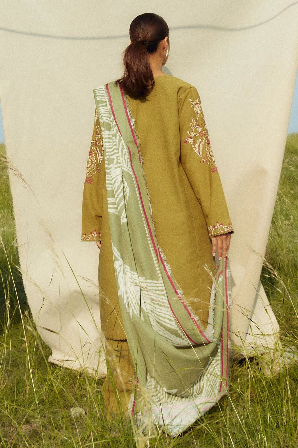 Zara Shahjahan – Embroidered Lawn 3PC – Summer Collection 2025