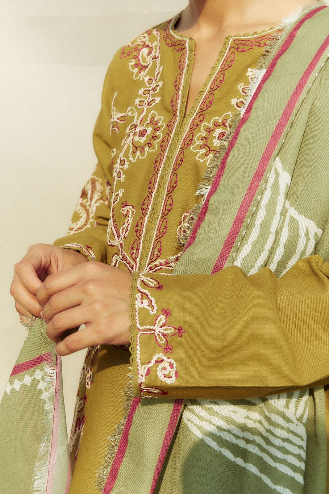 Zara Shahjahan – Embroidered Lawn 3PC – Summer Collection 2025