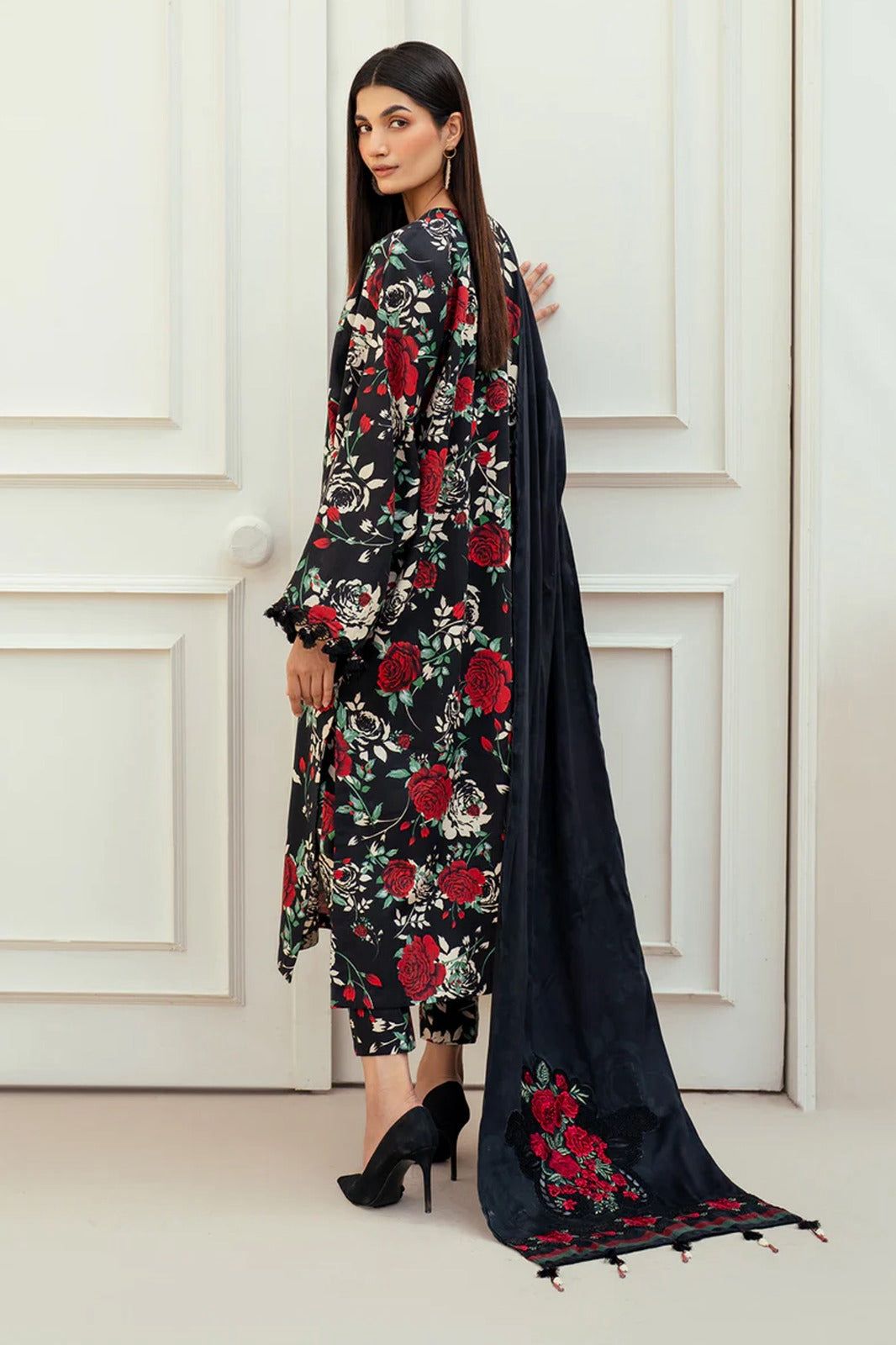BAROQUE - 3PC Lawn Printed Shirt With Voile Printed Dupatta