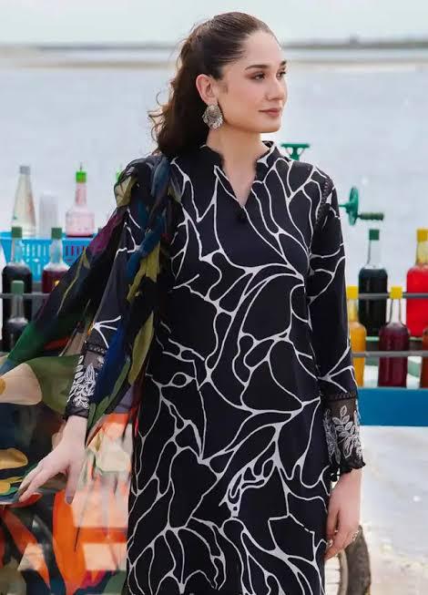 SAPPHIRE -3PC KARANDI  Bana Dori Printed  Shirt With Printed Duppta DF-KR-05
