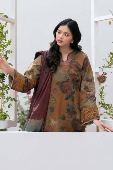 SAPPHIRE -3PC KARANDI  Bana Dori Printed  Shirt With Printed Duppta DF-KR-30