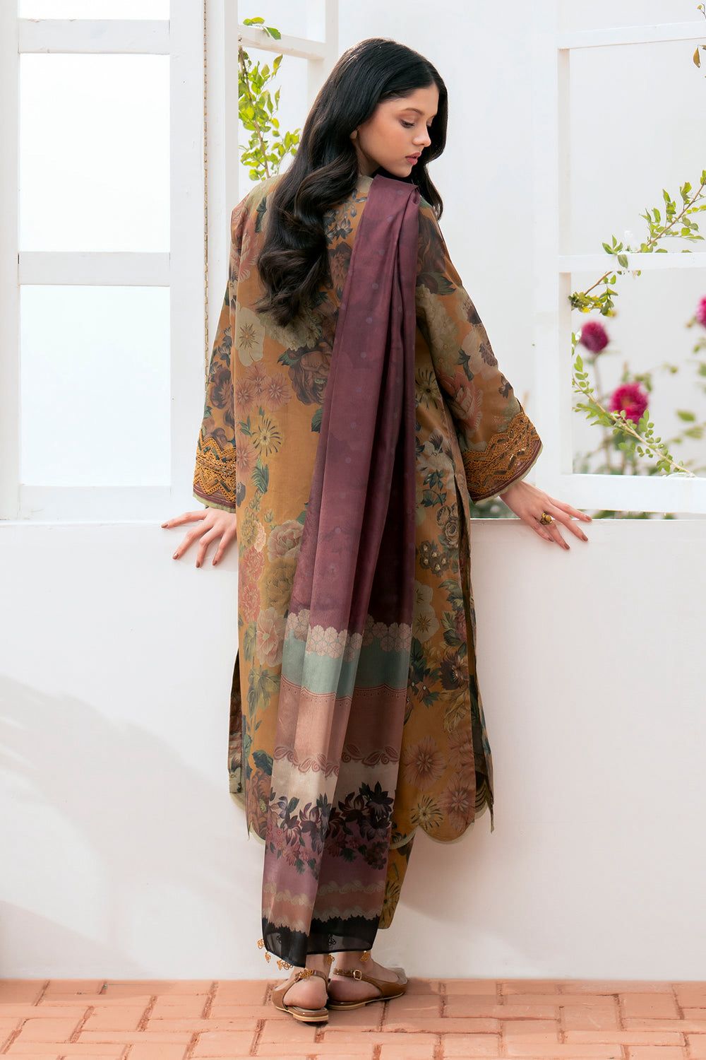 SAPPHIRE -3PC KARANDI  Bana Dori Printed  Shirt With Printed Duppta DF-KR-30