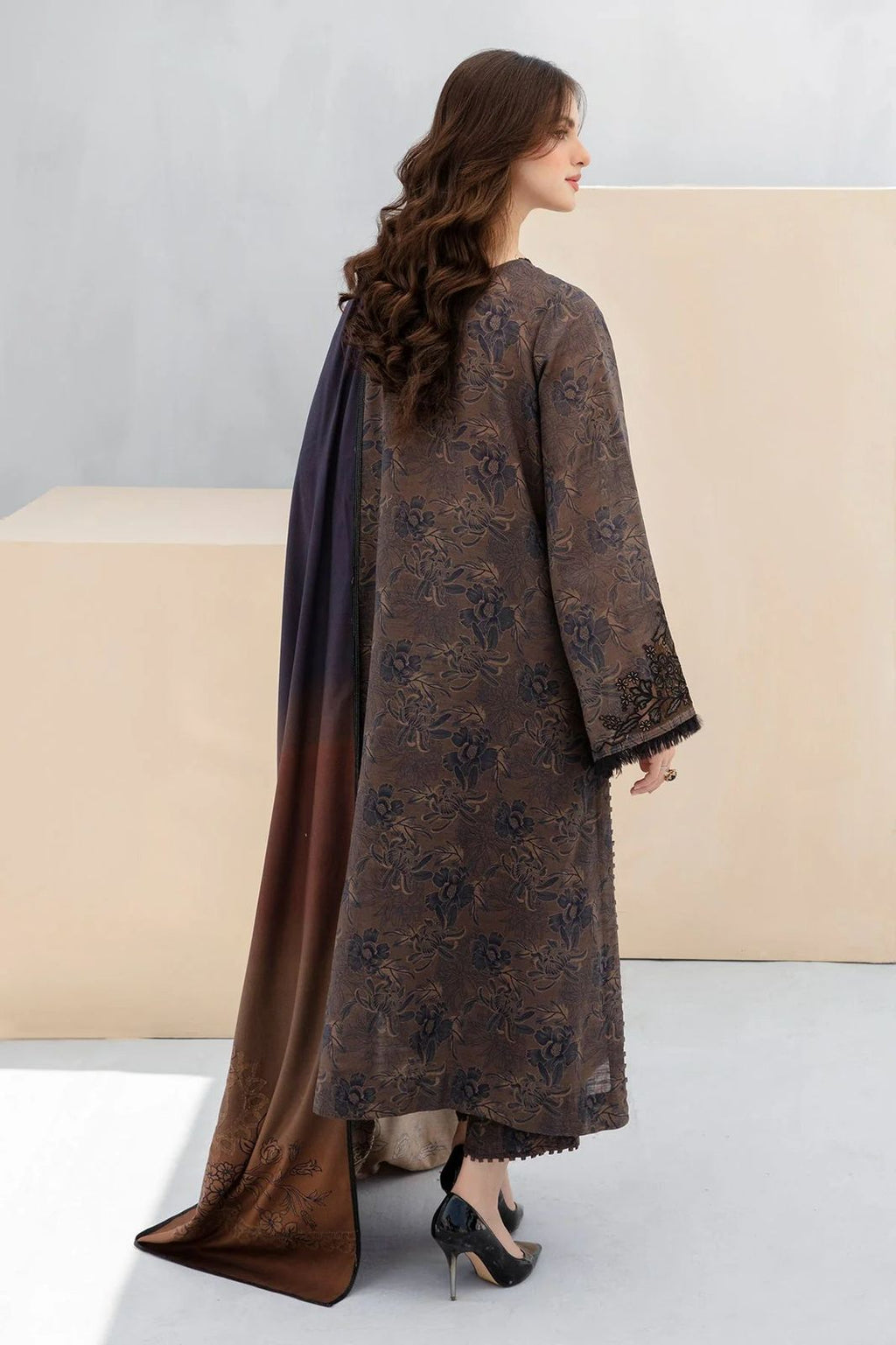 SAPPHIRE -3PC KARANDI  Bana Dori Printed  Shirt With Printed Duppta DF-KR-29