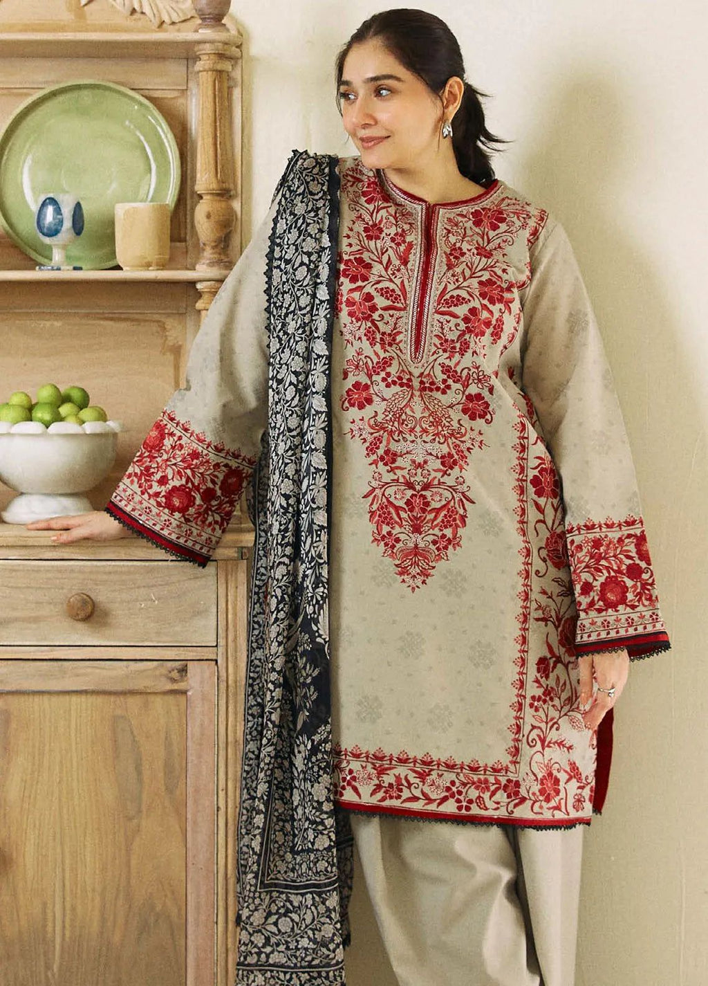 Zara Shahjahan – Embroidered Lawn 3PC – Summer Collection 2025